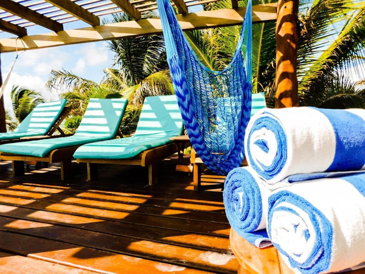 Aquastar By Rt Vacation Rentals Mahahual Esterno foto